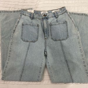 TRENDY BRAND NEW JEANS